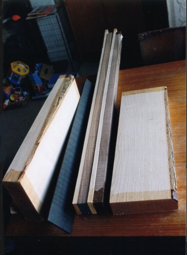 Bass2wood.jpg (75878 bytes)